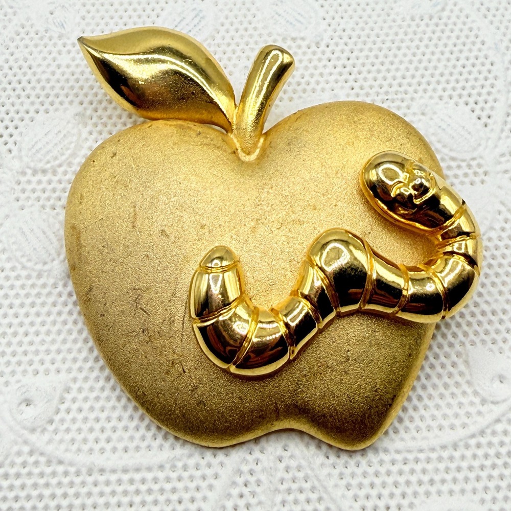 Vintage Casual Corner Apple Worm Lapel Hat Gold Tone Pin Brooch